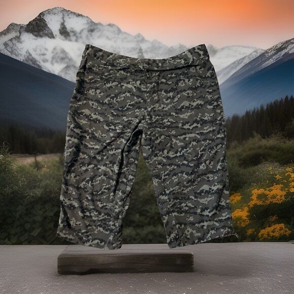 Columbia Omni Shield Womens Camo Pants Sz 16‎ Multi  Advanced Repellency Outdoor - Picture 1 of 6